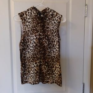 White House Black Market sleeveless mock turtlenec